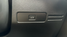 Volvo XC40 2.0 B4P Plus Dark 5dr Auto Petrol Estate